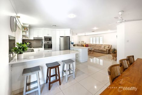 Property photo of 21 Windsor Street Glenella QLD 4740