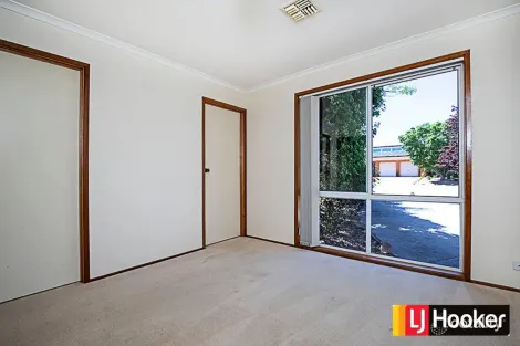 Property photo of 8 Edney Place Isaacs ACT 2607