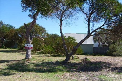 11 Ash Ave, Sandy Point, VIC 3959