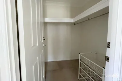 Property photo of 110 Scrub Road Carindale QLD 4152