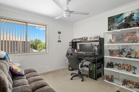 2/6-32 University Dr, Meadowbrook, QLD 4131