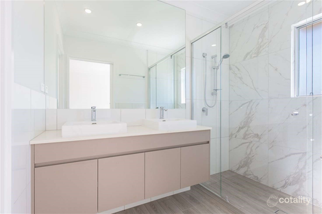 Property photo of 23/6 Park Cove Boulevard Hope Island QLD 4212