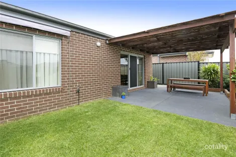 Property photo of 18 Bella Julia Place Lara VIC 3212