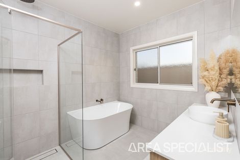 Property photo of 8 Athens Court Irymple VIC 3498