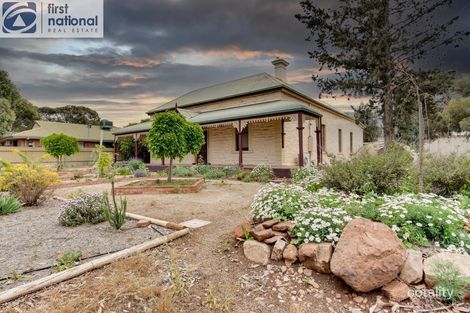 68-70 First St, Quorn, SA 5433