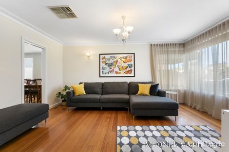 Property photo of 29 Lake Street Avondale Heights VIC 3034