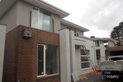 2/5 Bowen Rd, Doncaster East, VIC 3109
