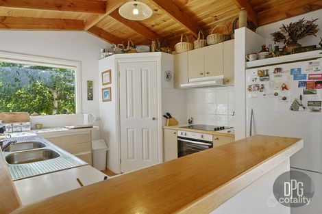 Property photo of 32 Cliff Road Bonnie Doon VIC 3720