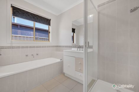 Property photo of 40 Halladale Avenue Wyndham Vale VIC 3024