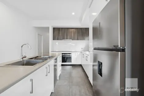 Property photo of 43 Mayall Crescent Wyndham Vale VIC 3024