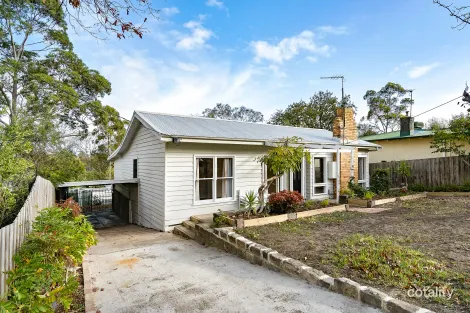 26 Station Rd, Montmorency, VIC 3094