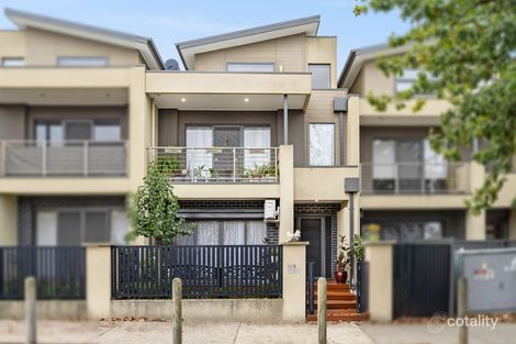 Property photo of 8/8 The Crossing Caroline Springs VIC 3023