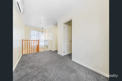 Property photo of 33 Tullimbar Circuit Vermont South VIC 3133