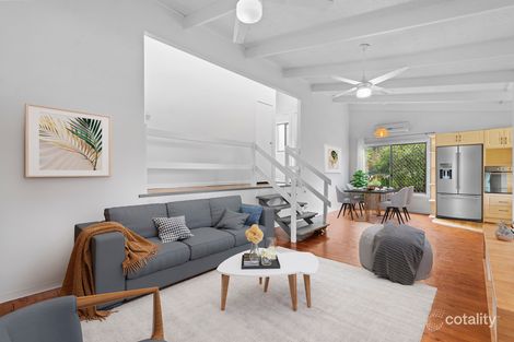 Property photo of 2 Theodore Place Molendinar QLD 4214