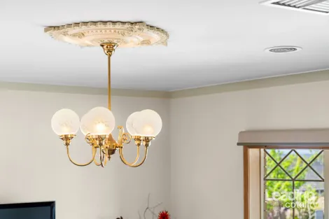 Property photo of 4 Abelia Court Sunbury VIC 3429