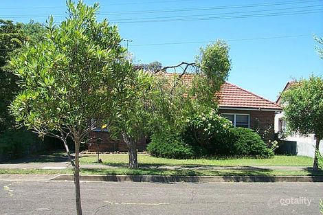 2 Austin Cres, Belfield, NSW 2191