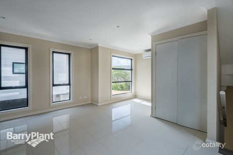 Property photo of 2/7 McFarlane Crescent Dandenong VIC 3175