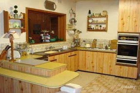 Property photo of 10 Nyah Street Keilor East VIC 3033