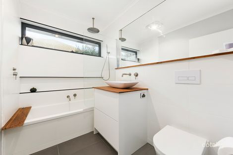 Property photo of 19 Westham Crescent Bayswater VIC 3153