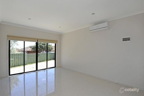Property photo of 1 Clifford Close Mill Park VIC 3082