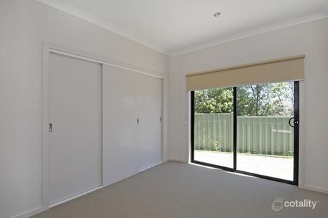 Property photo of 1 Clifford Close Mill Park VIC 3082