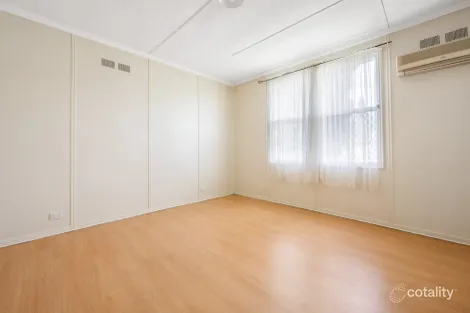 Property photo of 4 Chaucer Street Clearview SA 5085