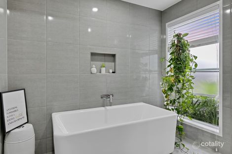 Property photo of 39 Birchgrove Circuit Baringa QLD 4551