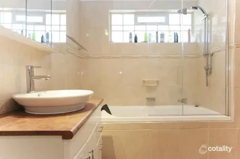 Property photo of 2/6-8 Queens Parade Ashwood VIC 3147