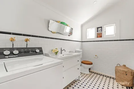 Property photo of 84 Langham Place Port Adelaide SA 5015