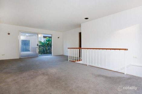 2/216 South Creek Rd, Wheeler Heights, NSW 2097