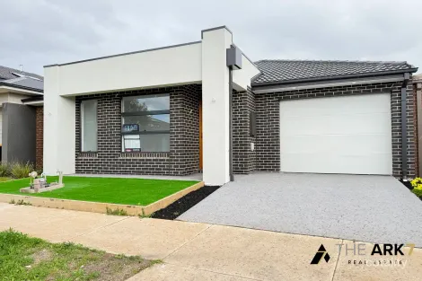 17 Yeoman St, Melton South, VIC 3338