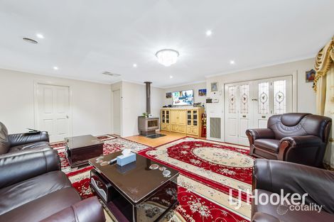 Property photo of 12 Cheshire Place Narre Warren South VIC 3805