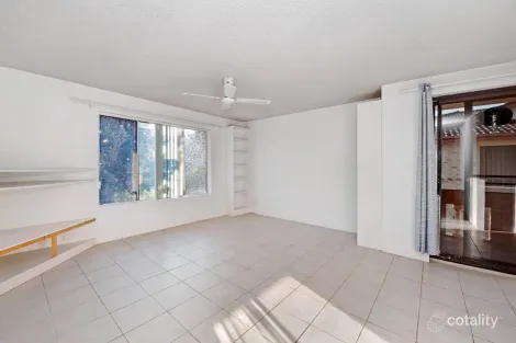 2/28 Oxley Cres, Port Macquarie, NSW 2444