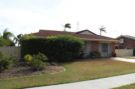 27 Moolyyir St, Urangan, QLD 4655