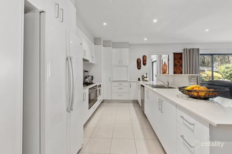 Property photo of 182 Halloran Drive Jerrabomberra NSW 2619