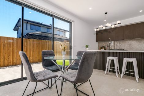 Property photo of 12 Frangipani Way Mickleham VIC 3064