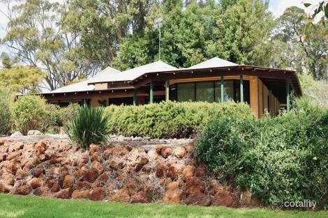 92 Paterson Rd, Waroona, WA 6215