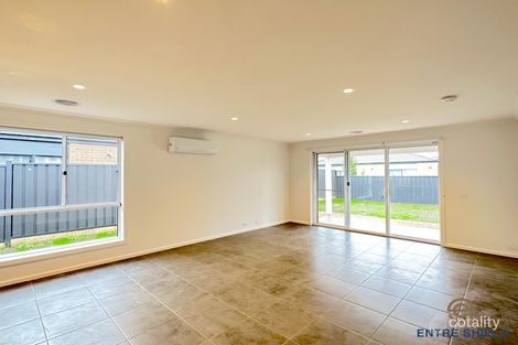 Property photo of 20 Navigation Road Tarneit VIC 3029
