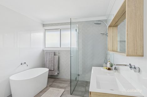 Property photo of 92 Broadwater Drive Saratoga NSW 2251