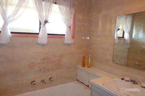 Property photo of 19 Ayrshire Street Bossley Park NSW 2176