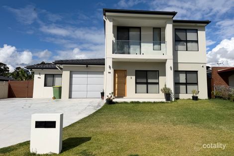 98 Melbourne Rd, St Johns Park, NSW 2176