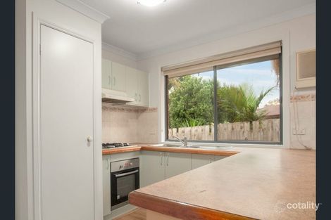Property photo of 8 Nita Close Narre Warren VIC 3805