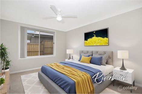 Property photo of 16 Dromedary Place Macquarie Links NSW 2565
