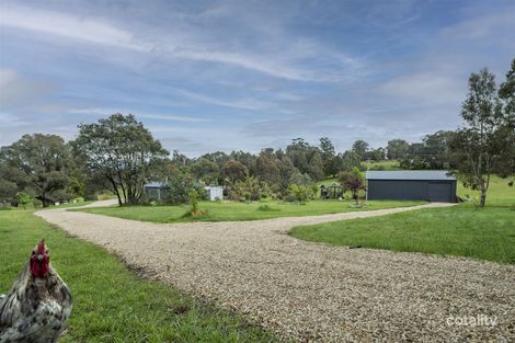 18 Bunstons Rd, Tolmie, VIC 3723