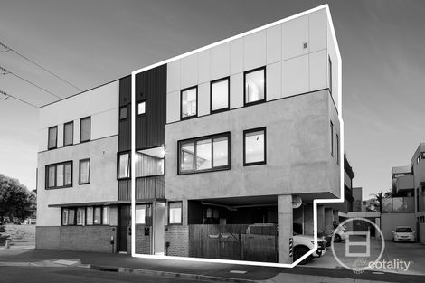 Property photo of 136 Princes Street Port Melbourne VIC 3207