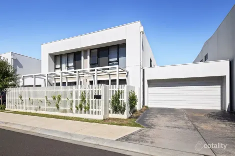 Property photo of 10 Langi Street Springvale VIC 3171