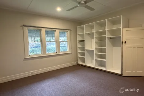 2/31 VOLUM ST, MANIFOLD HEIGHTS, VIC 3218
