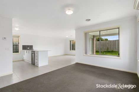 Property photo of 22 Mountain Grey Circuit Morwell VIC 3840