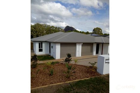 2/37 Pinnacles Dr, Glass House Mountains, QLD 4518