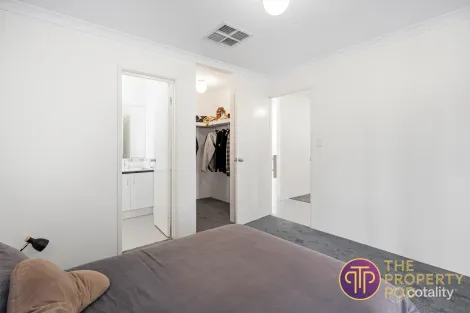 Property photo of 24 Sorbonne Turn Aubin Grove WA 6164